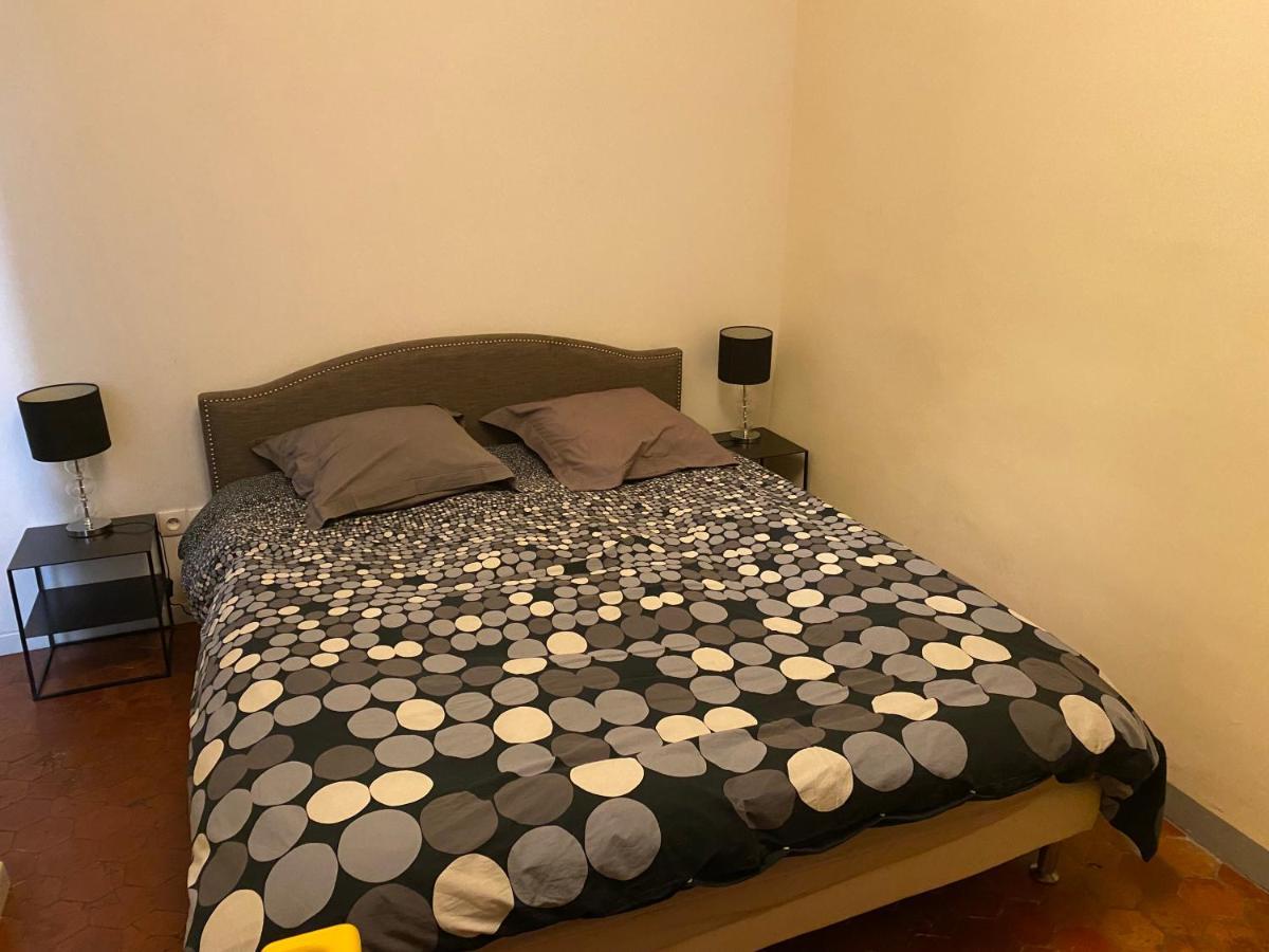 Apartment Climatise Dans Le Centre Historique D'aix En Provence